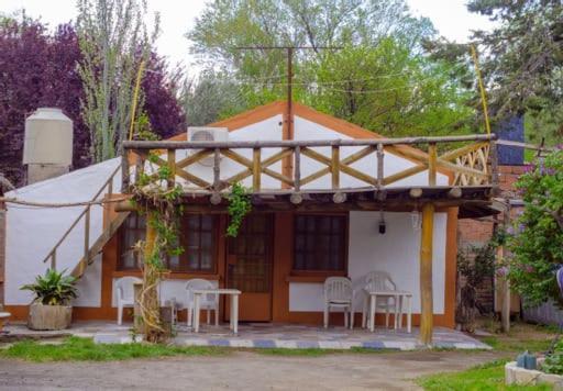 Hosteria La Farfalla Chos Malal Exterior photo